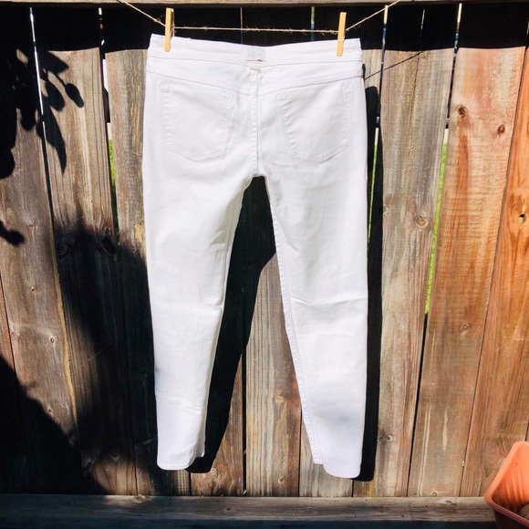 Levi’s - Slight Curve Skinny Jeans - Size 6 - Picture 6 of 7